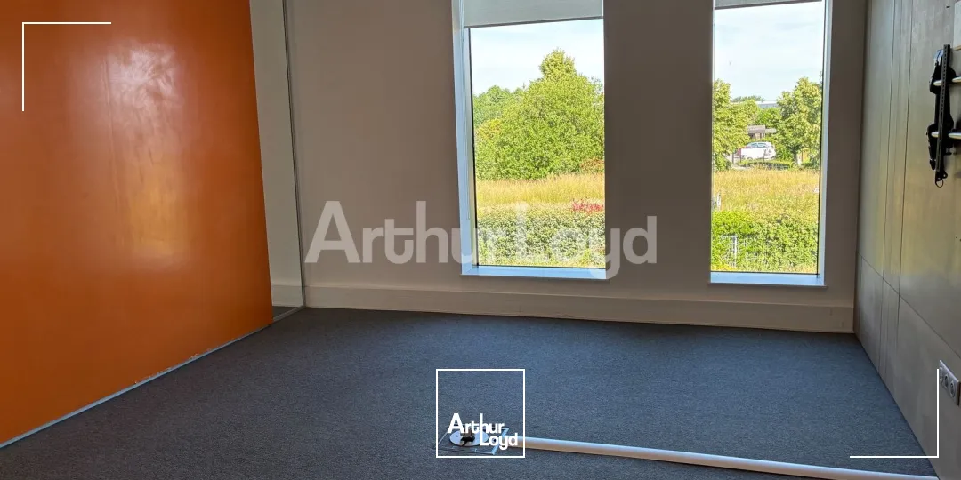 Bureaux - Location - SAINGHIN EN MELANTOIS - 59262 - 1267.35-4017.7 - 7906598
