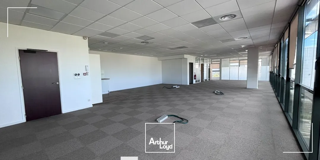 Bureaux - Location - CHAMPAGNE AU MONT D'OR - 69410 - 222-680 - 7906711