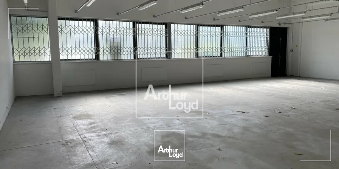 Locaux d'activité & Entrepôts - Location - BONDOUFLE - 91070 - 210-1225 - 7906958