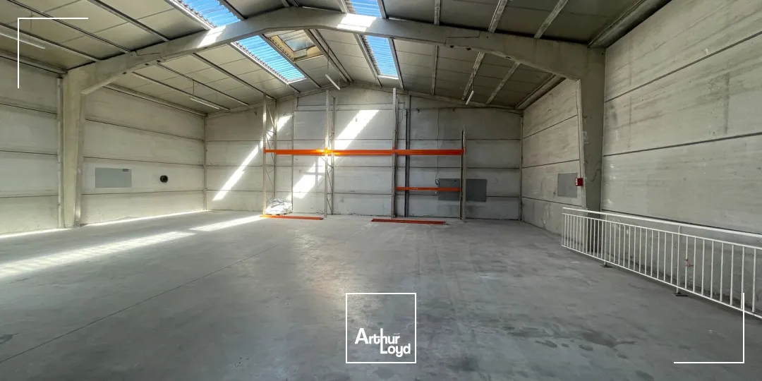 Locaux d'activité & Entrepôts - Location - MORTEFONTAINE EN THELLE - 60570 - 360-360 - 7907097