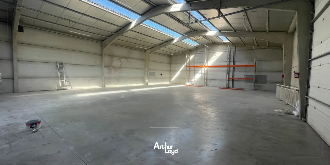 Locaux d'activité & Entrepôts - Location - MORTEFONTAINE EN THELLE - 60570 - 360-360 - 7907093