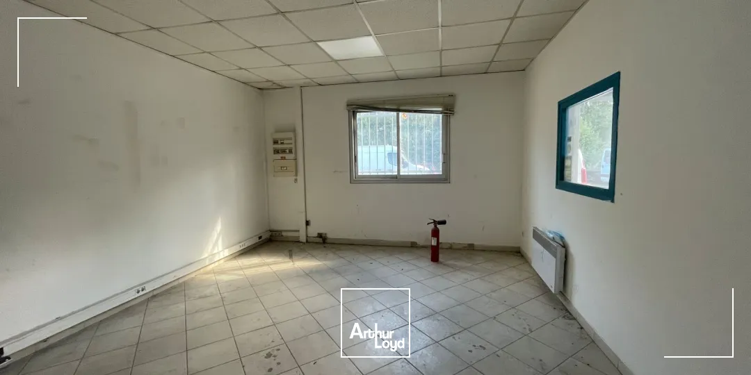 Locaux d'activité & Entrepôts - Location - MORTEFONTAINE EN THELLE - 60570 - 720-720 - 7907100