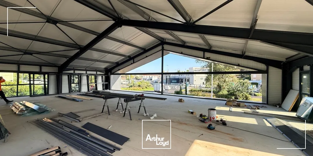 Locaux commerciaux - Location - SALON DE PROVENCE - 13300 - 40-443 - 7907121