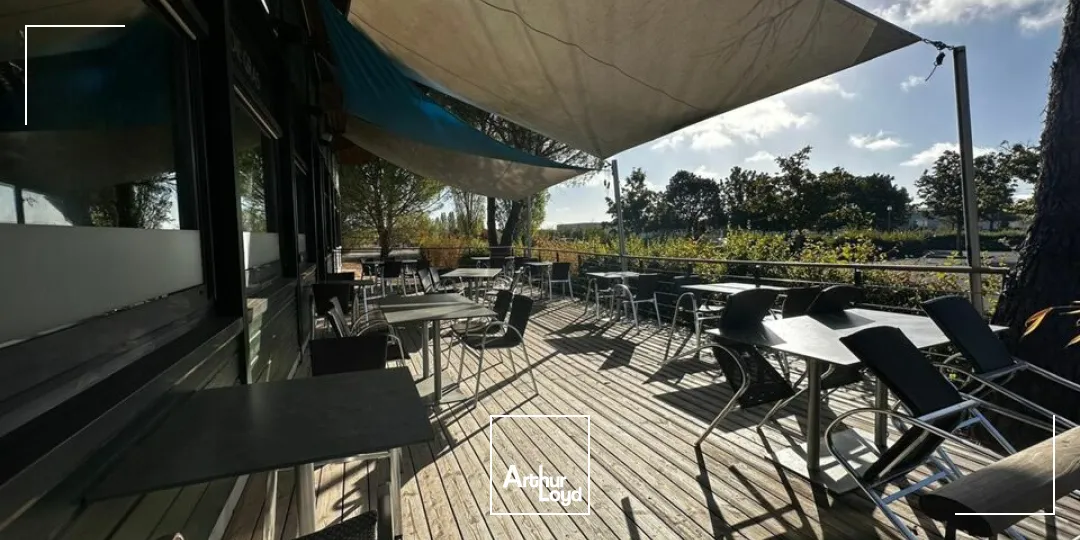 Locaux commerciaux - Vente - SAINT-DOULCHARD - 18230 - 600-600 - 7907337
