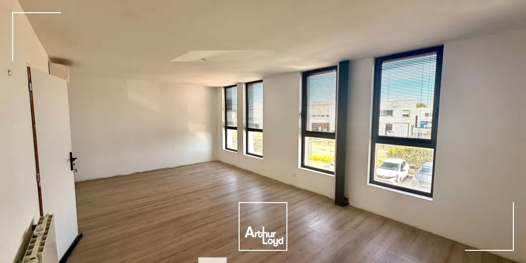 Locaux d'activité & Entrepôts - Location - CHASSIEU - 69680 - 195-195 - 7907605