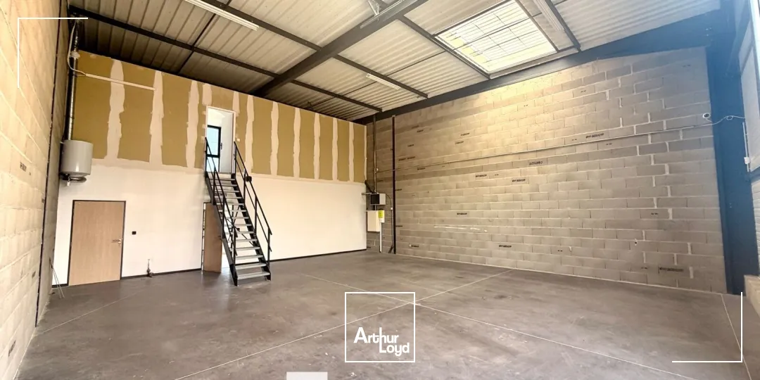 Locaux d'activité & Entrepôts - Location - CHASSIEU - 69680 - 195-195 - 7907607