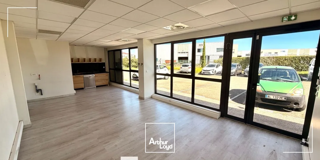 Locaux d'activité & Entrepôts - Location - CHASSIEU - 69680 - 195-195 - 7907610