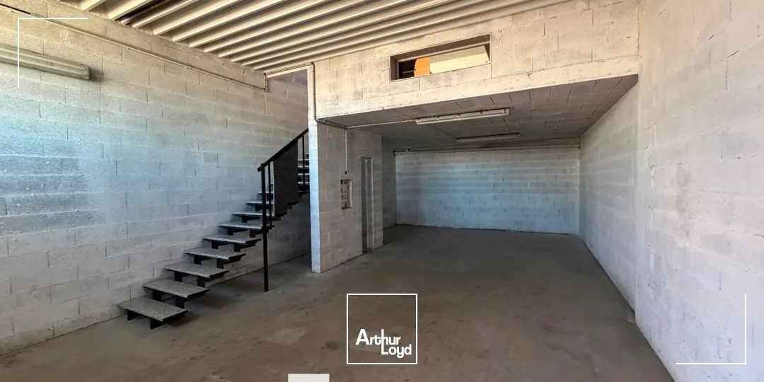 Locaux d'activité & Entrepôts - Location - SAINT PRIEST - 69800 - 100-210 - 7907616