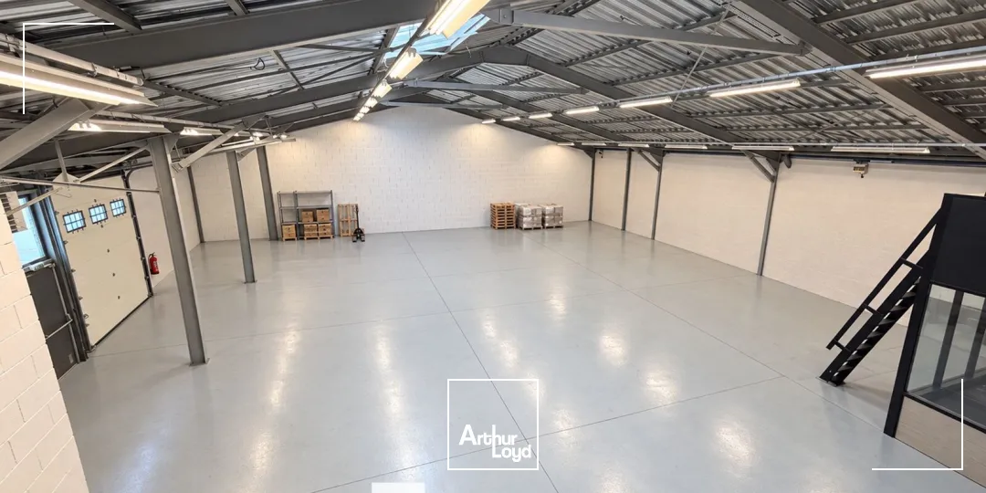 Locaux d'activité & Entrepôts - Location - RILLIEUX LA PAPE - 69140 - 342-1475 - 7907624
