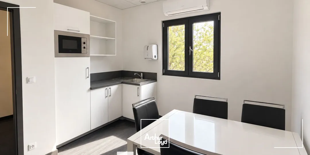 Locaux d'activité & Entrepôts - Vente - COLOMBIER SAUGNIEU - 69124 - 250-250 - 7907650
