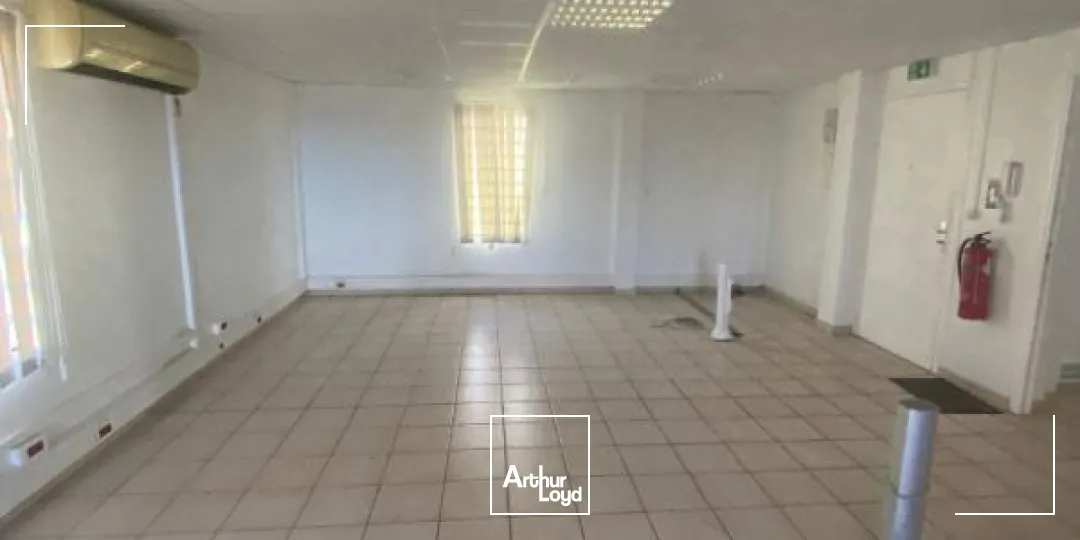 Bureaux - Vente - Fort De France - 97200 - 240-240 - 7907675
