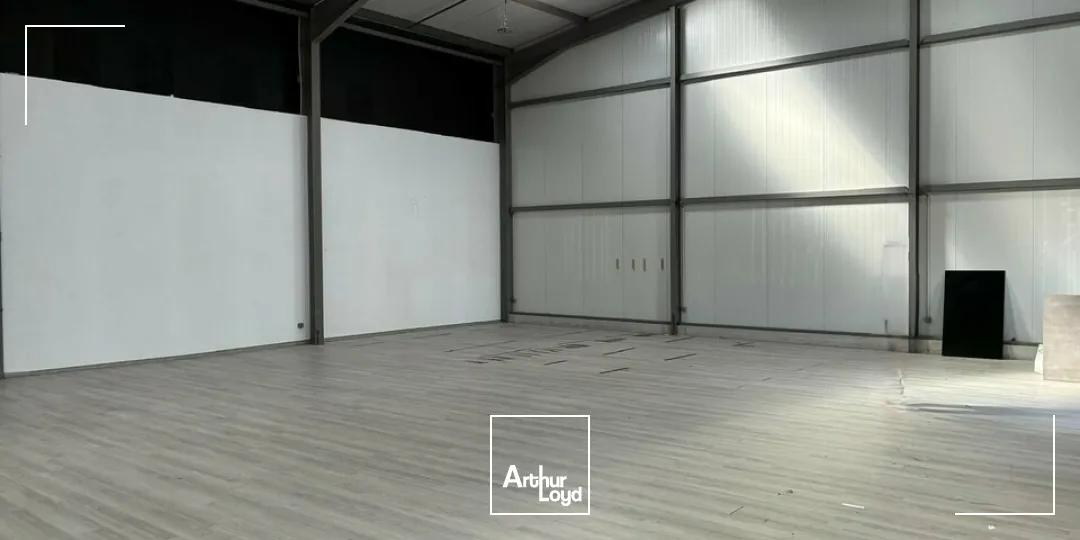 Locaux d'activité & Entrepôts - Location - LE POIRÉ-SUR-VIE - 85170 - 252-252 - 7908968