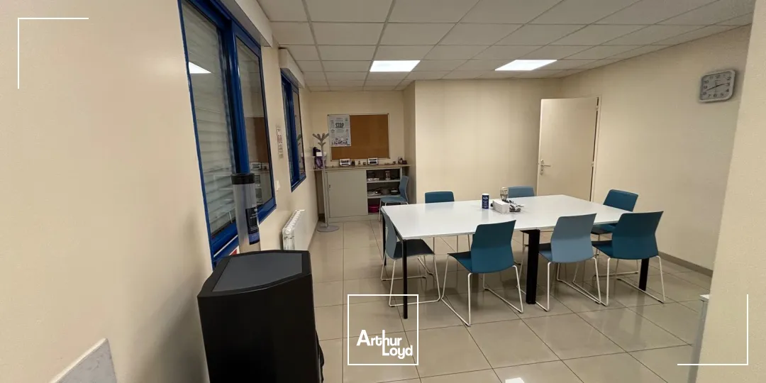 Locaux d'activité & Entrepôts - Location - VERNEUIL EN HALATTE - 60550 - 220-812 - 7909318