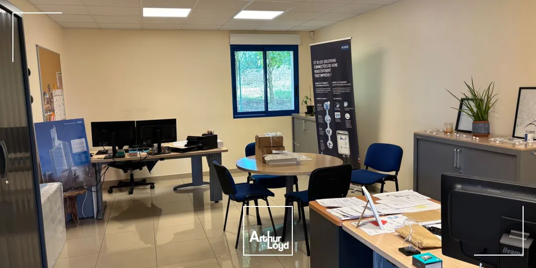 Locaux d'activité & Entrepôts - Location - VERNEUIL EN HALATTE - 60550 - 220-812 - 7909320