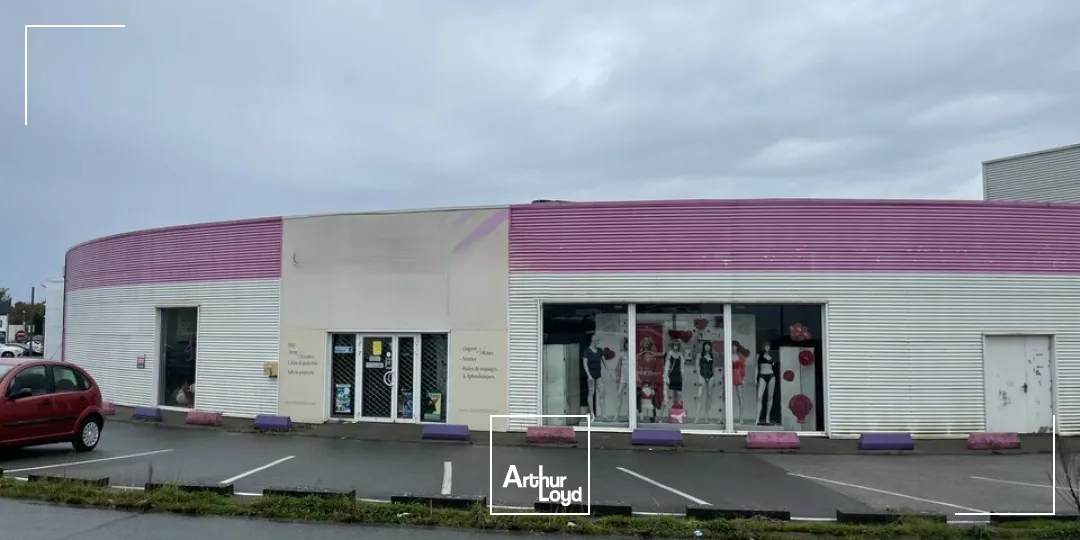 Locaux commerciaux - Location - LA ROCHE SUR YON - 85000 - 460-460 - 7910847