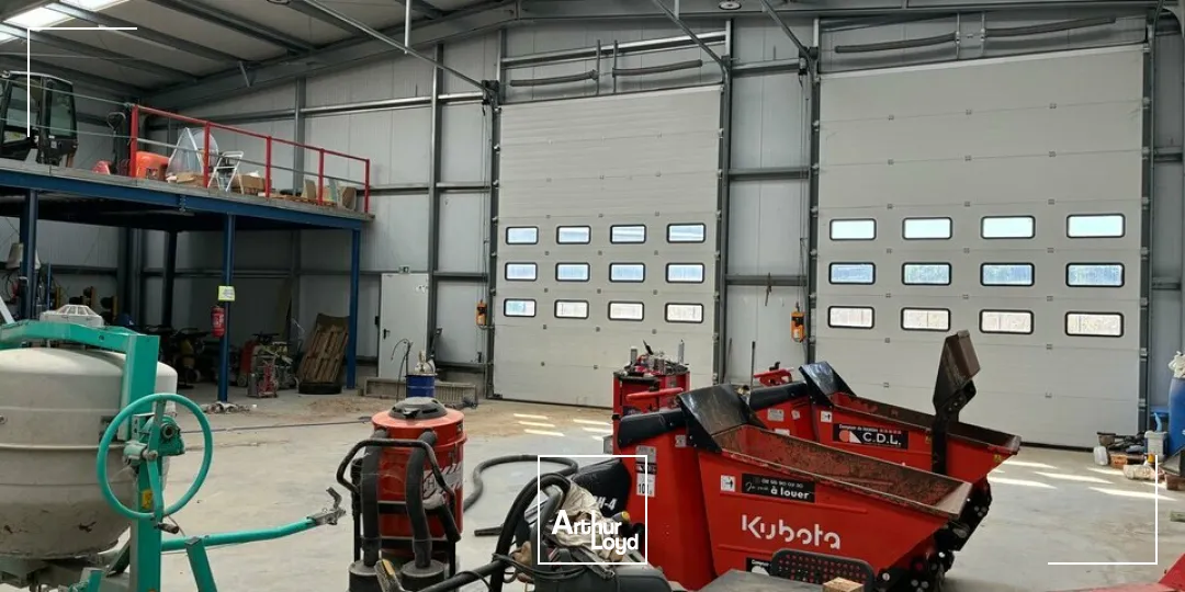 Locaux d'activité & Entrepôts - Location - LA ROCHE-SUR-YON - 85000 - 550-550 - 7910860