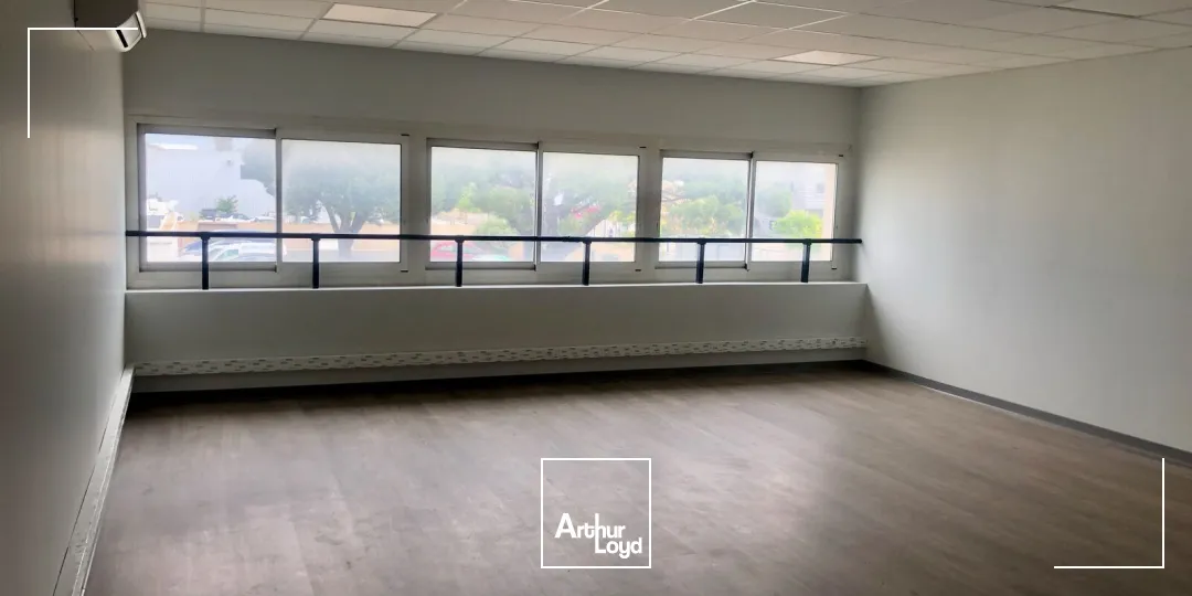 Bureaux - Location - ISTRES - 13800 - 39-134 - 7910942