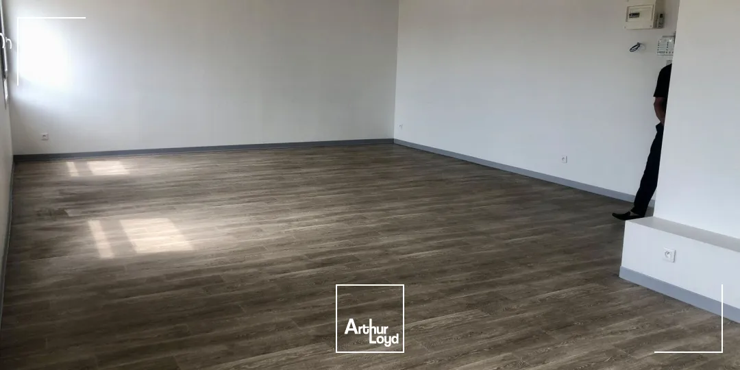 Bureaux - Location - ISTRES - 13800 - 39-134 - 7910947