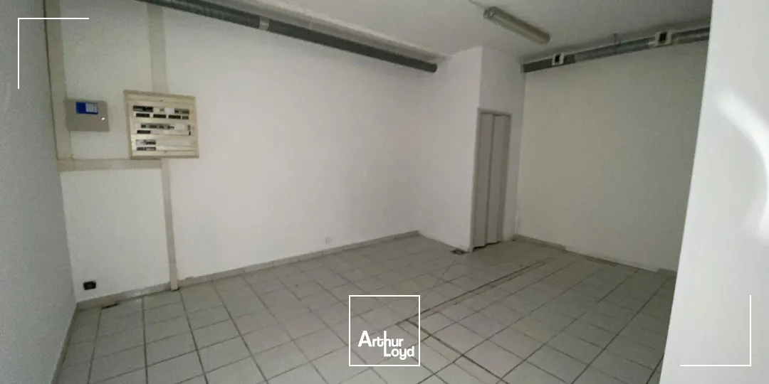 Bureaux - Location - SALON DE PROVENCE - 13300 - 200-200 - 7910965