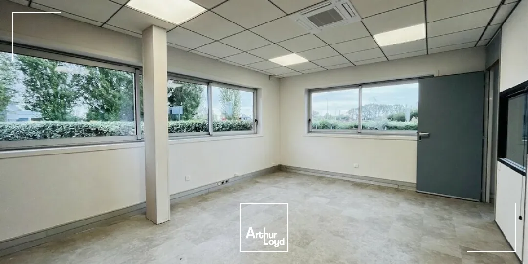 Locaux d'activité & Entrepôts - Location - GONFREVILLE-L'ORCHER - 76700 - 920-920 - 7910988
