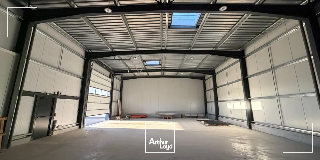Locaux d'activité & Entrepôts - Location - KERVIGNAC - 56700 - 308-308 - 7911069