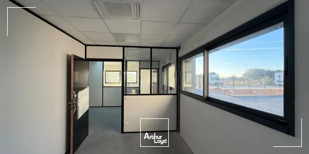Locaux d'activité & Entrepôts - Location - KERVIGNAC - 56700 - 308-308 - 7911073