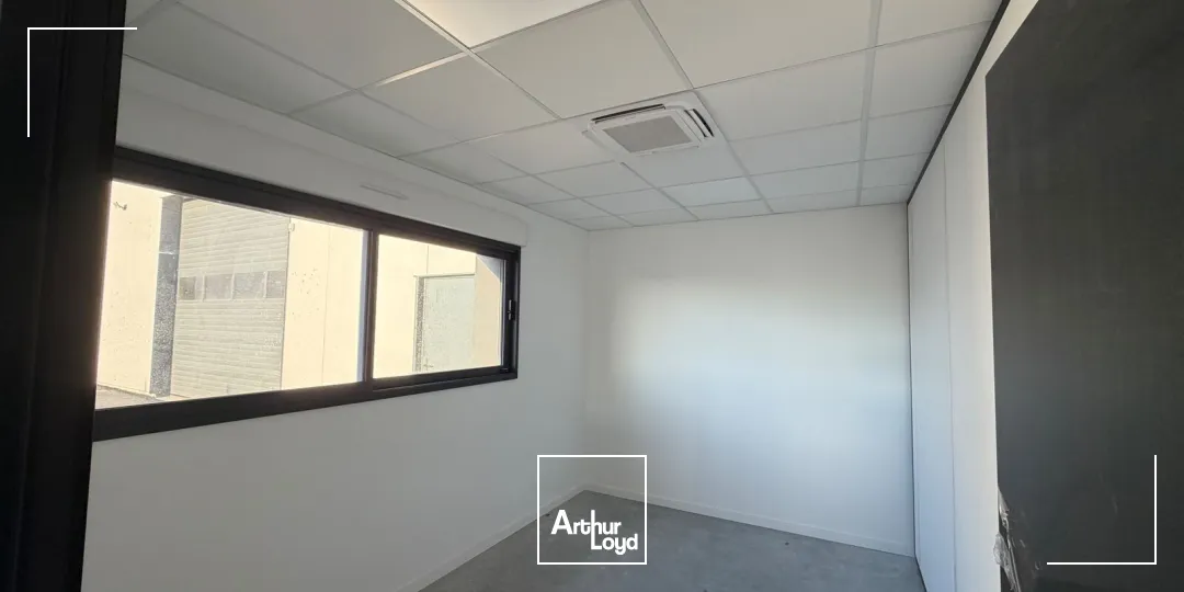 Locaux d'activité & Entrepôts - Location - KERVIGNAC - 56700 - 308-308 - 7911074