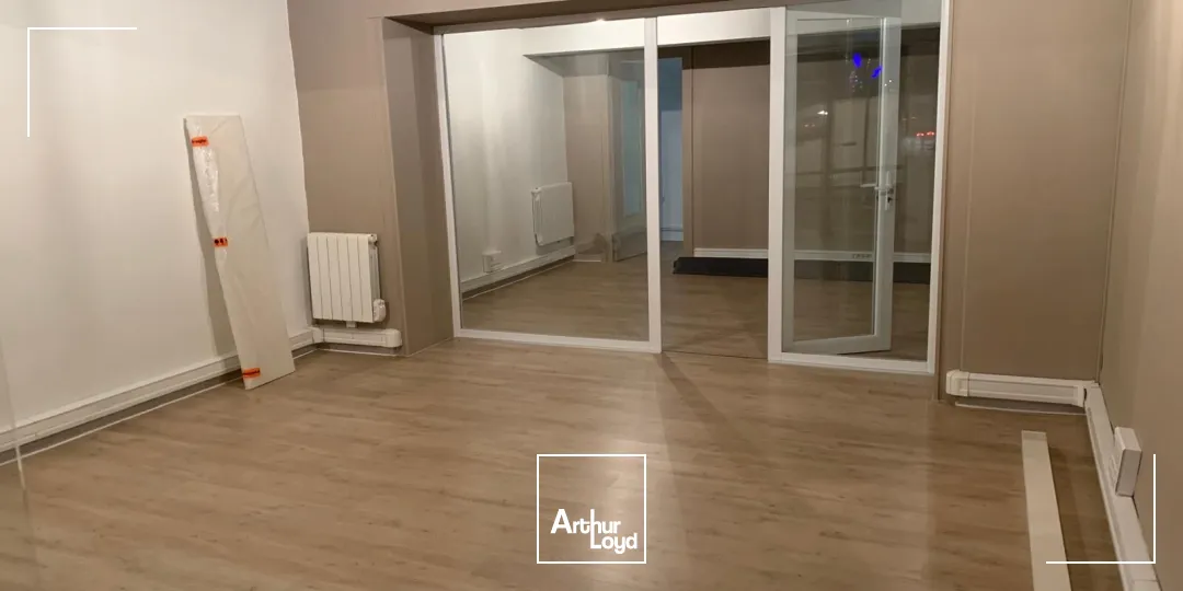 Locaux commerciaux - Location - ROANNE - 42300 - 50-50 - 7911505