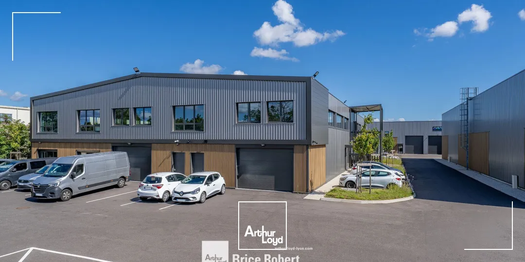 Locaux d'activité & Entrepôts - Location - CHASSIEU - 69680 - 229-229 - 7911560