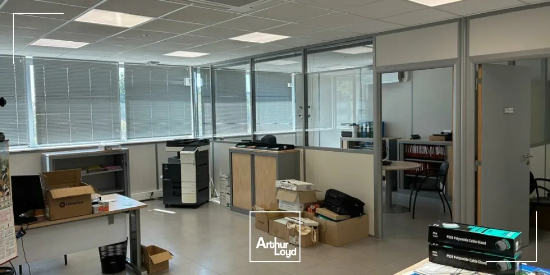 Locaux commerciaux - Location - LES HERBIERS - 85500 - 705-705 - 7911768