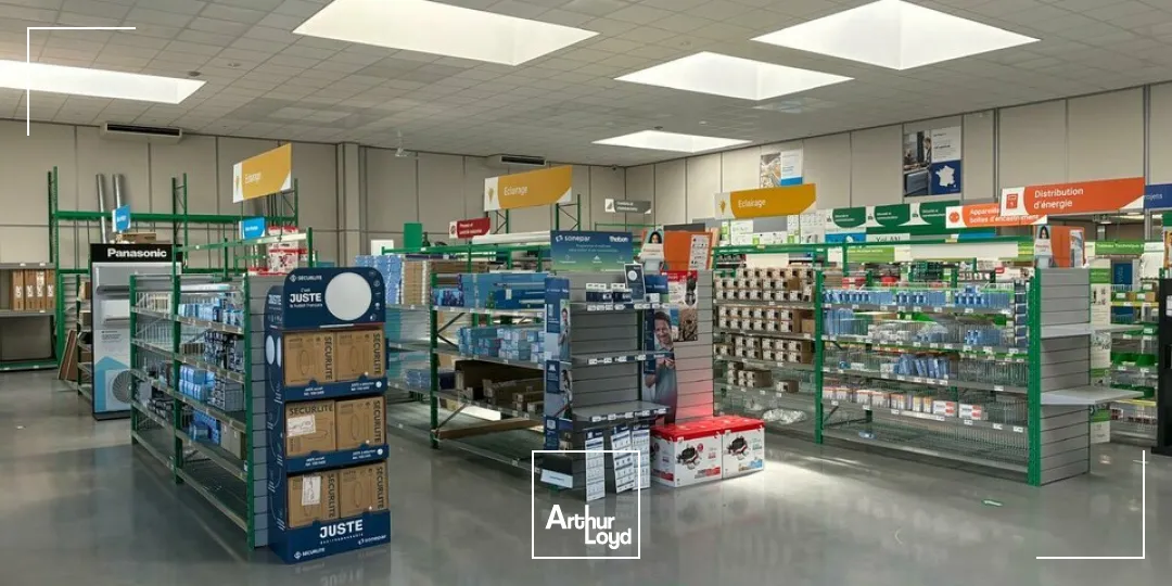 Locaux commerciaux - Location - LES HERBIERS - 85500 - 705-705 - 7911770