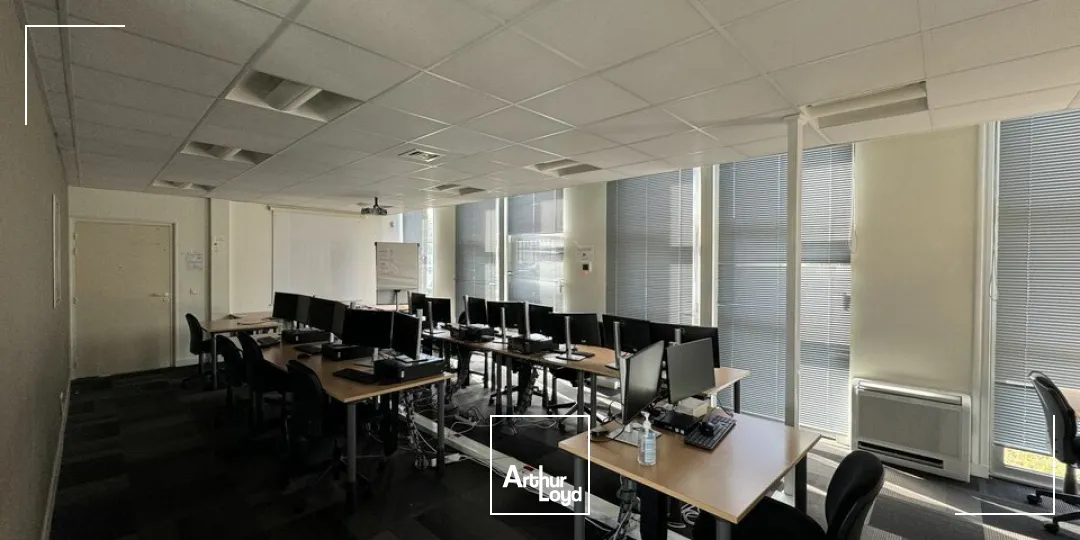 Bureaux - Location - CHAURAY - 79180 - 240-240 - 7911779