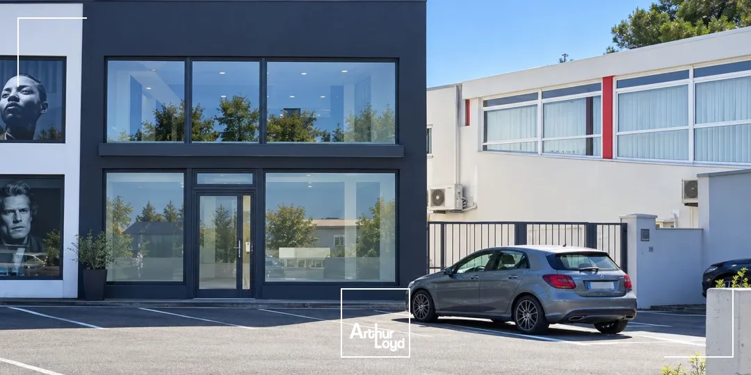 Locaux commerciaux - Location - SAINT MITRE LES REMPARTS - 13920 - 150-150 - 7911880