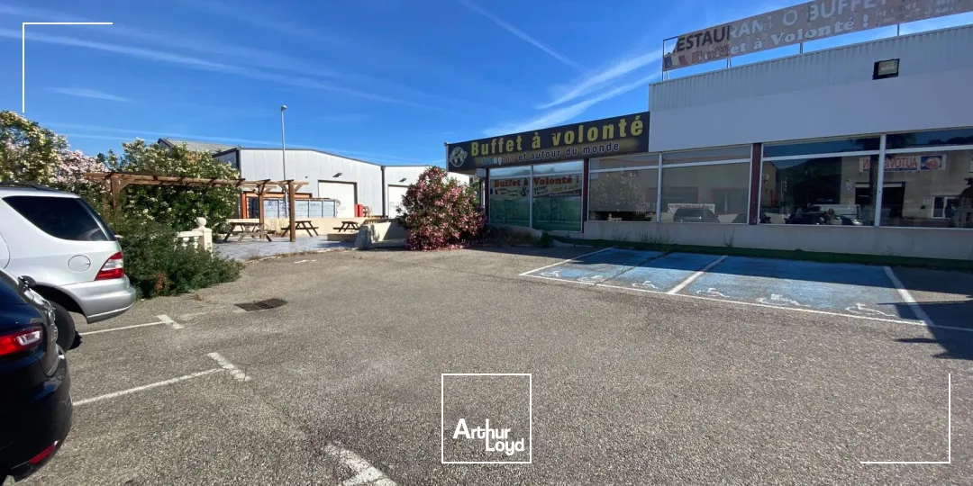 Locaux commerciaux - Location - SAINT MITRE LES REMPARTS - 13920 - 610-610 - 7911889