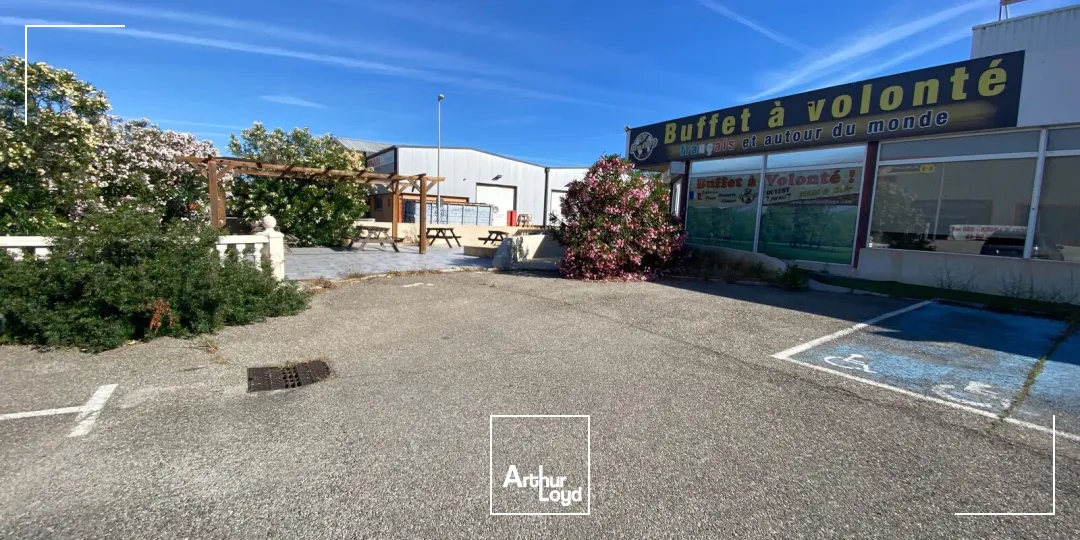 Locaux commerciaux - Location - SAINT MITRE LES REMPARTS - 13920 - 610-610 - 7911886