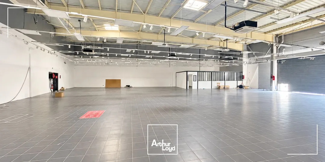 Locaux commerciaux - Location - CHAMBLY - 60230 - 890-890 - 7911992