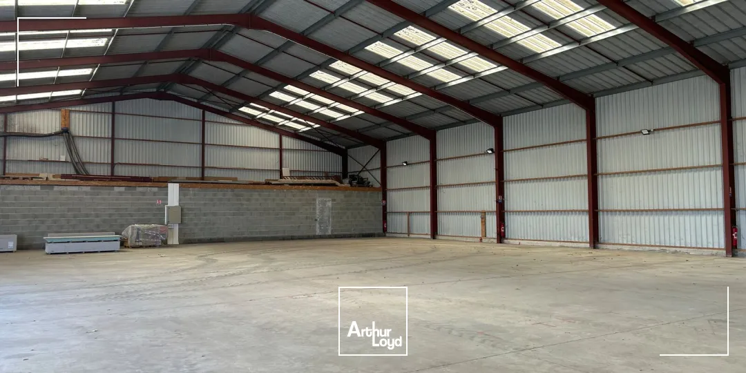 Locaux d'activité & Entrepôts - Location - PRINQUIAU - 44260 - 1125-1125 - 7912108