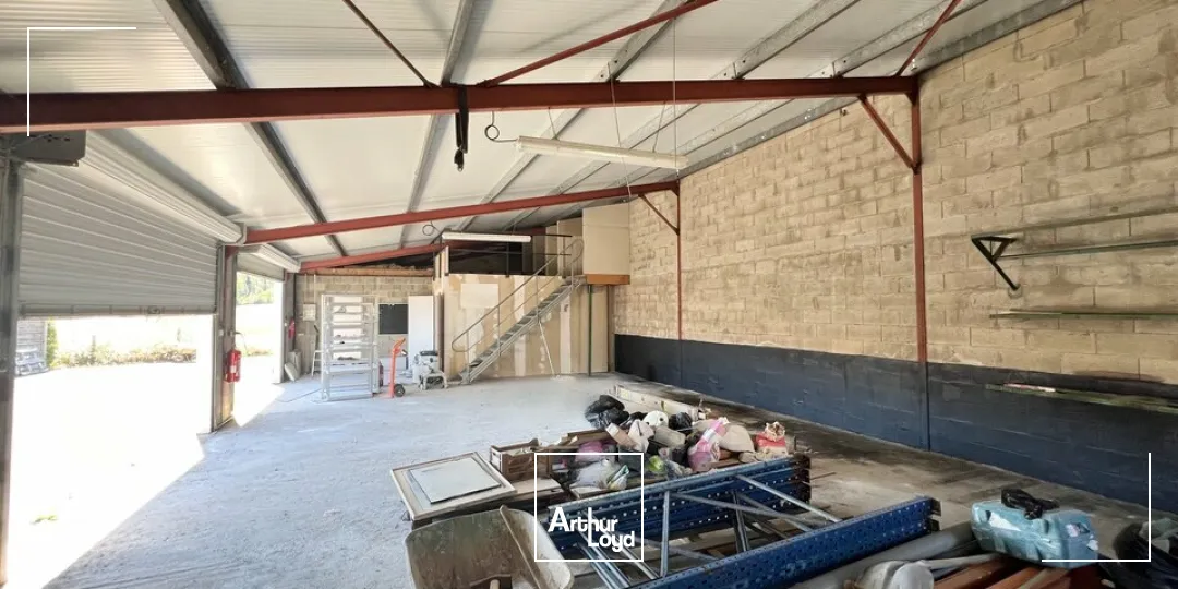 Locaux d'activité & Entrepôts - Location - DIGNAC - 16410 - 180-180 - 7912272