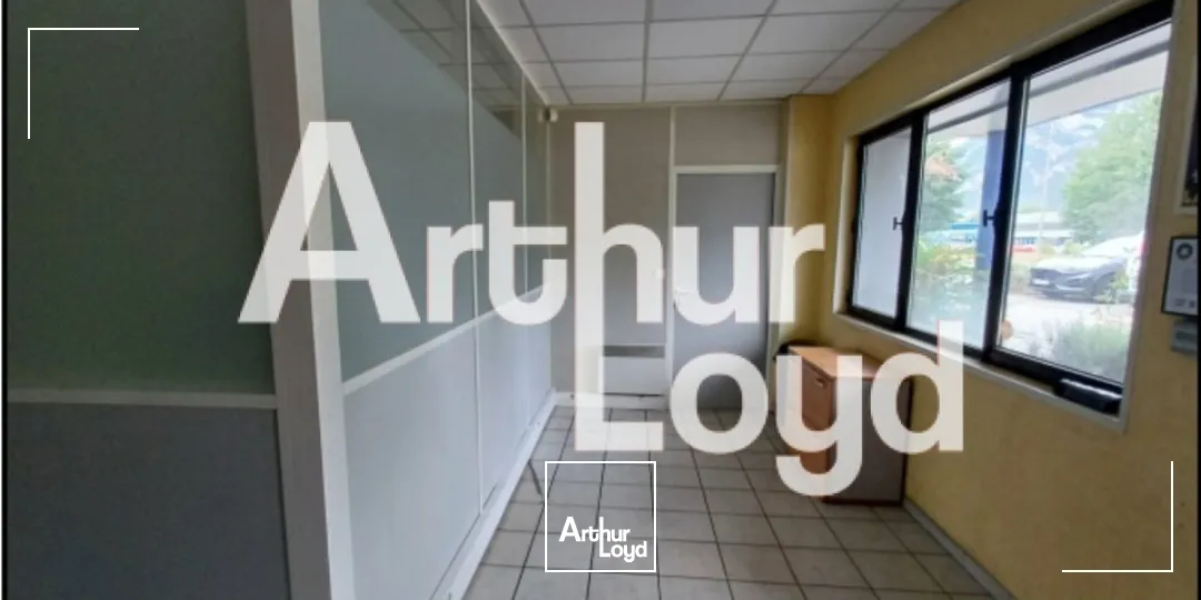 Locaux d'activité & Entrepôts - Location - SAINTE-HÉLÈNE-DU-LAC - 73800 - 1200-3200 - 7912292