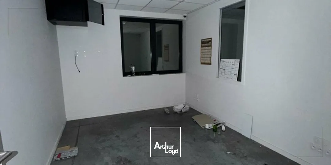 Locaux commerciaux - Location - ISSOIRE - 63500 - 750-750 - 7912589
