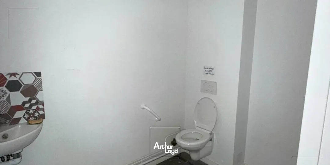 Locaux commerciaux - Location - ISSOIRE - 63500 - 750-750 - 7912591