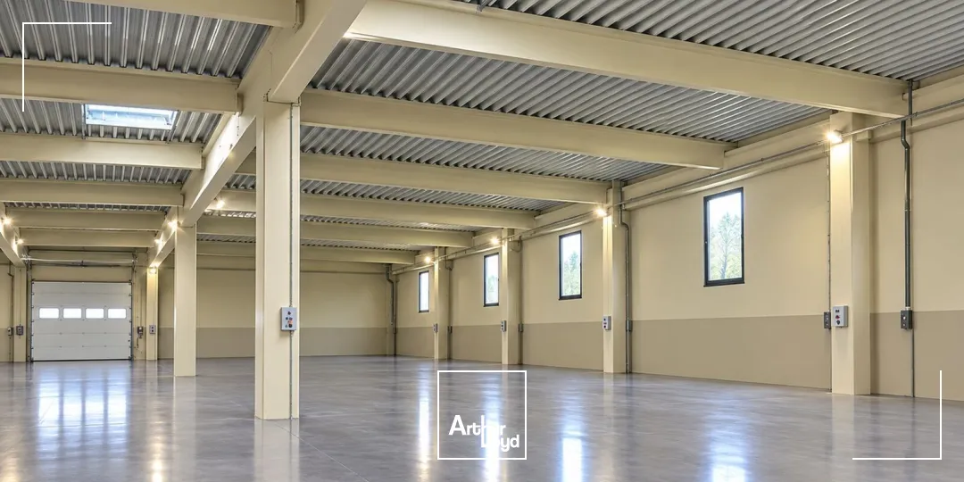 Locaux d'activité & Entrepôts - Location - SAINT ESTEVE JANSON - 13610 - 775-1550 - 7912678
