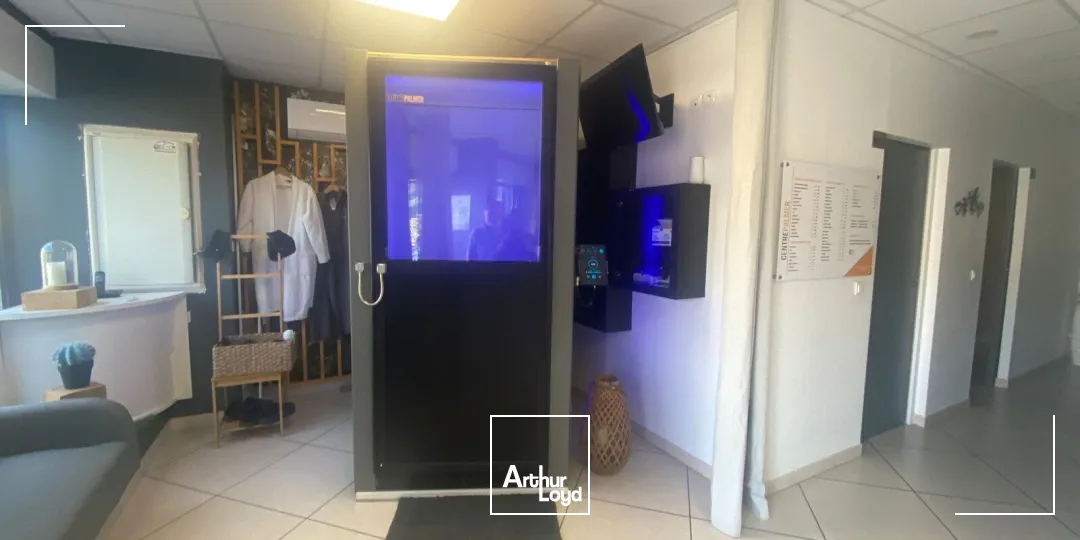 Locaux commerciaux - Vente - SAINT MITRE LES REMPARTS - 13920 - 98-1671 - 7912695
