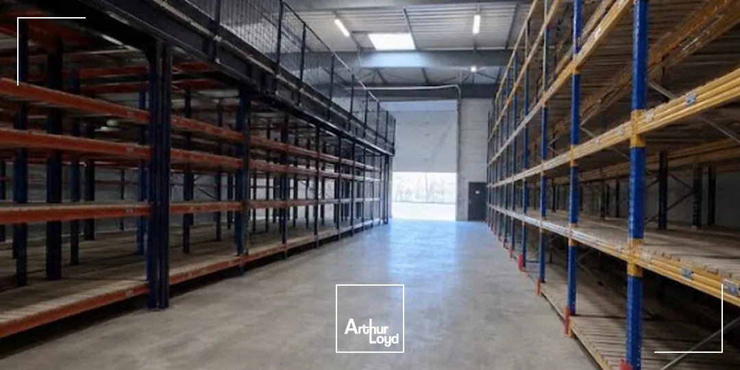Locaux d'activité & Entrepôts - Location - VANNES - 56000 - 820-820 - 7912813