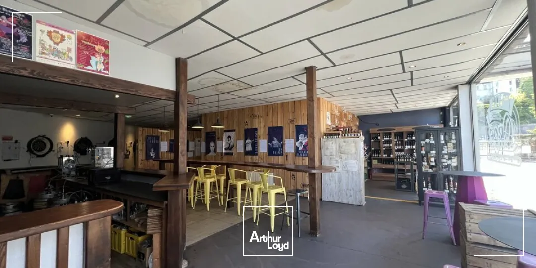 Locaux commerciaux - Location - ANGOULEME - 16000 - 567-567 - 7912932