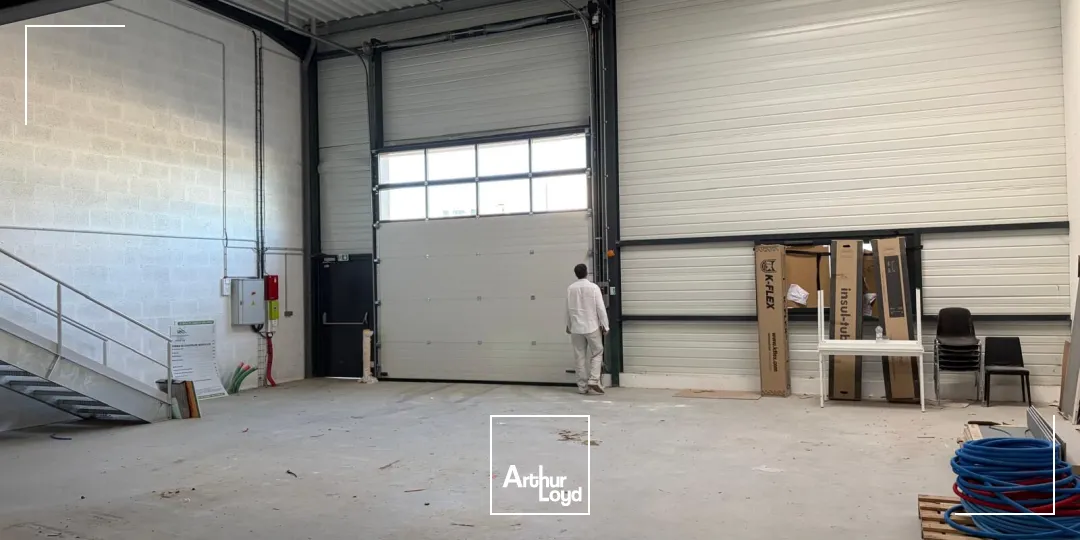 Locaux d'activité & Entrepôts - Location - ACHERES - 78260 - 292-5871 - 7913099