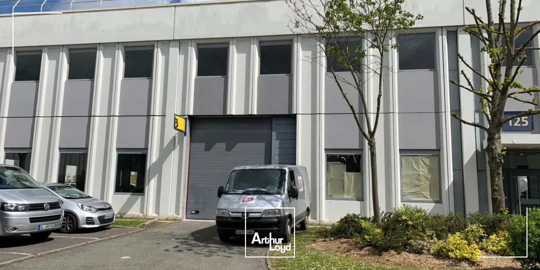 Locaux d'activité & Entrepôts - Location - OSNY - 95520 - 704.8-704.8 - 7913110