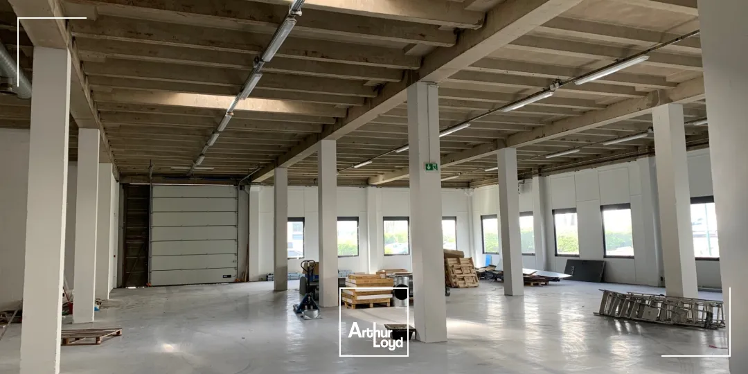 Locaux d'activité & Entrepôts - Location - OSNY - 95520 - 704.8-704.8 - 7913111