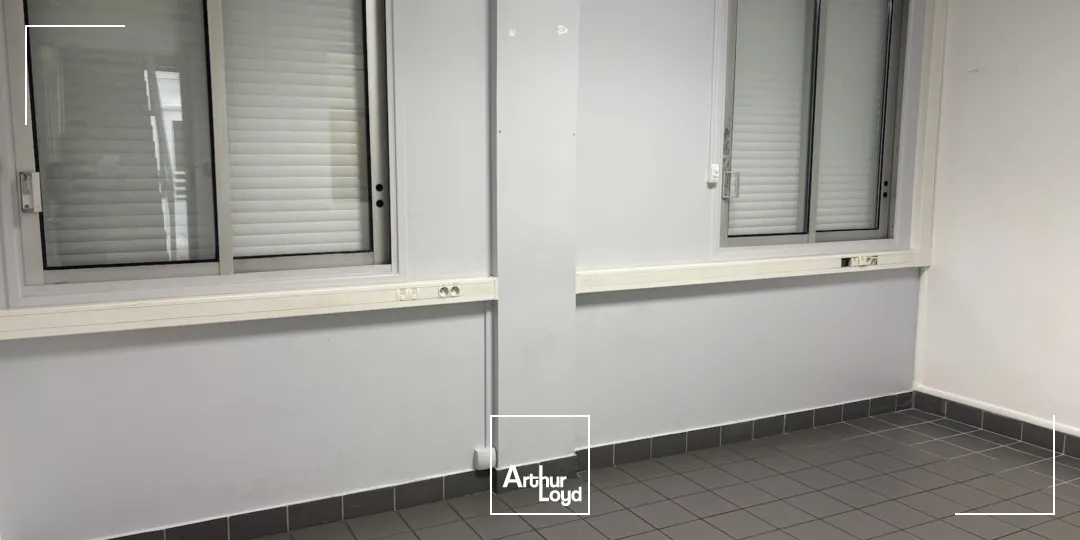 Locaux d'activité & Entrepôts - Location - VILLARS - 42390 - 300-300 - 7913245