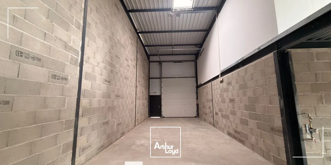 Locaux d'activité & Entrepôts - Location - VILLETTE D'ANTHON - 38280 - 218.18-2923.97 - 7913317